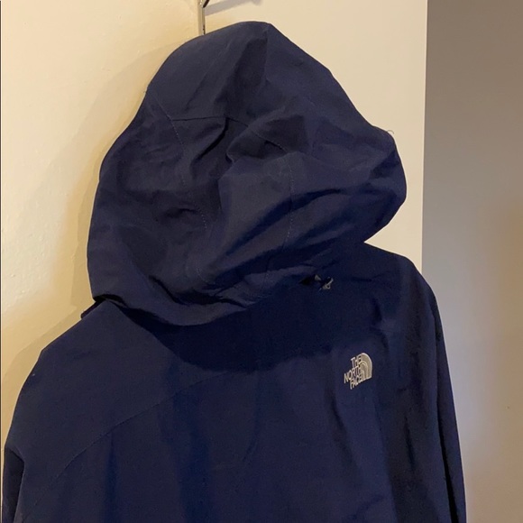 North Face waterproof windbreaker - Picture 3 of 4